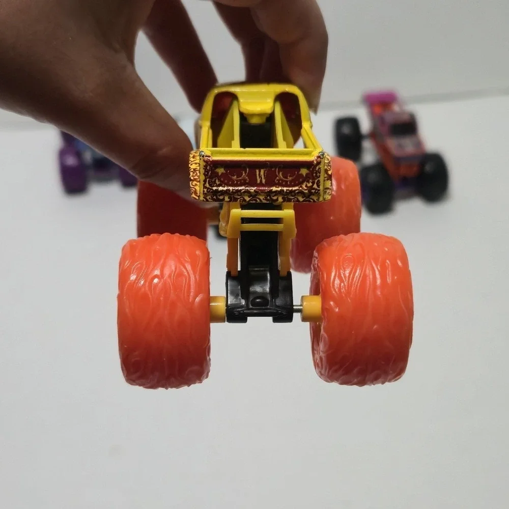 Monster Jam Lot of 4 Son-Uva Digger Whiplash Calavera Diecast 1:64 Truck Toy